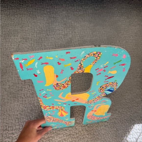 Handpainted wooden letter R Mermaid Beach Print Handmade Handcrafted Pink Blue - Picture 5 of 5